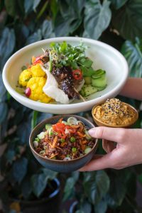 Home High tea en borrelbox aangeboden door vegetarische restaurants in Utrecht
