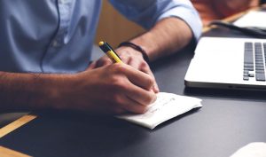 Businesscoaching sessie met ondernemer en coach voor bedrijfsgroei en optimalisatie van prestaties